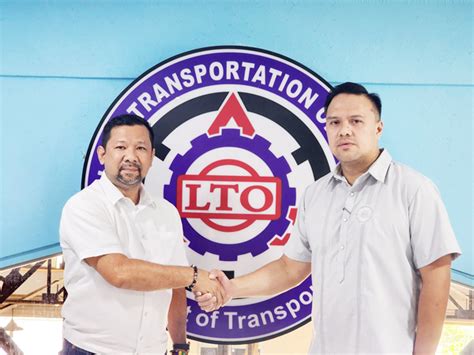 New chief of LTO in Central Visayas appointed .